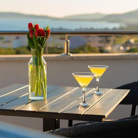 Lara Apartman Kaštela
