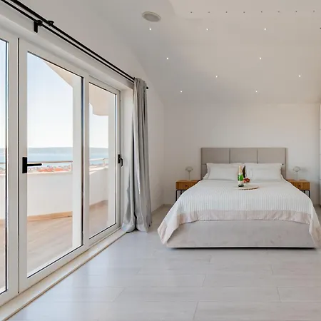 Lara Apartman Kaštela